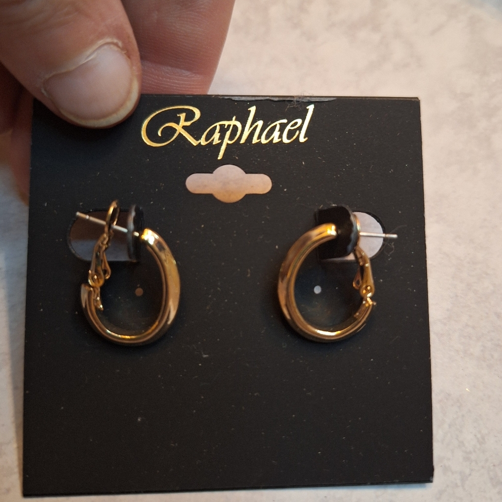 Raphael Gold Hoop Earrings
